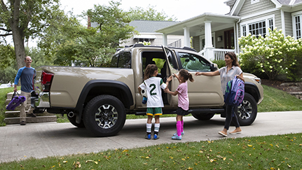 RP-Ed-GettingInTheTruck-10515_2280